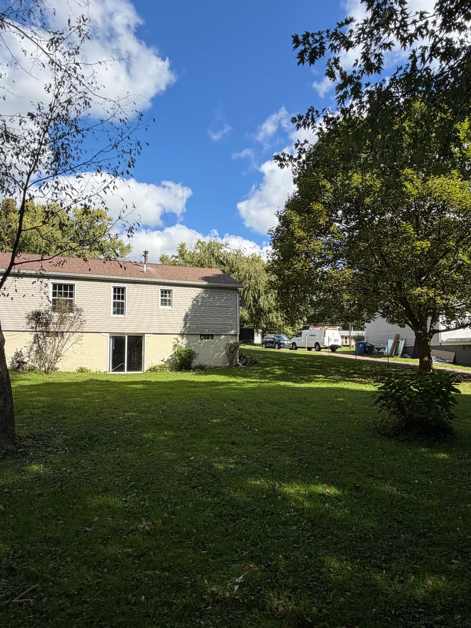 Clinton House: 3350 Symphony Ln