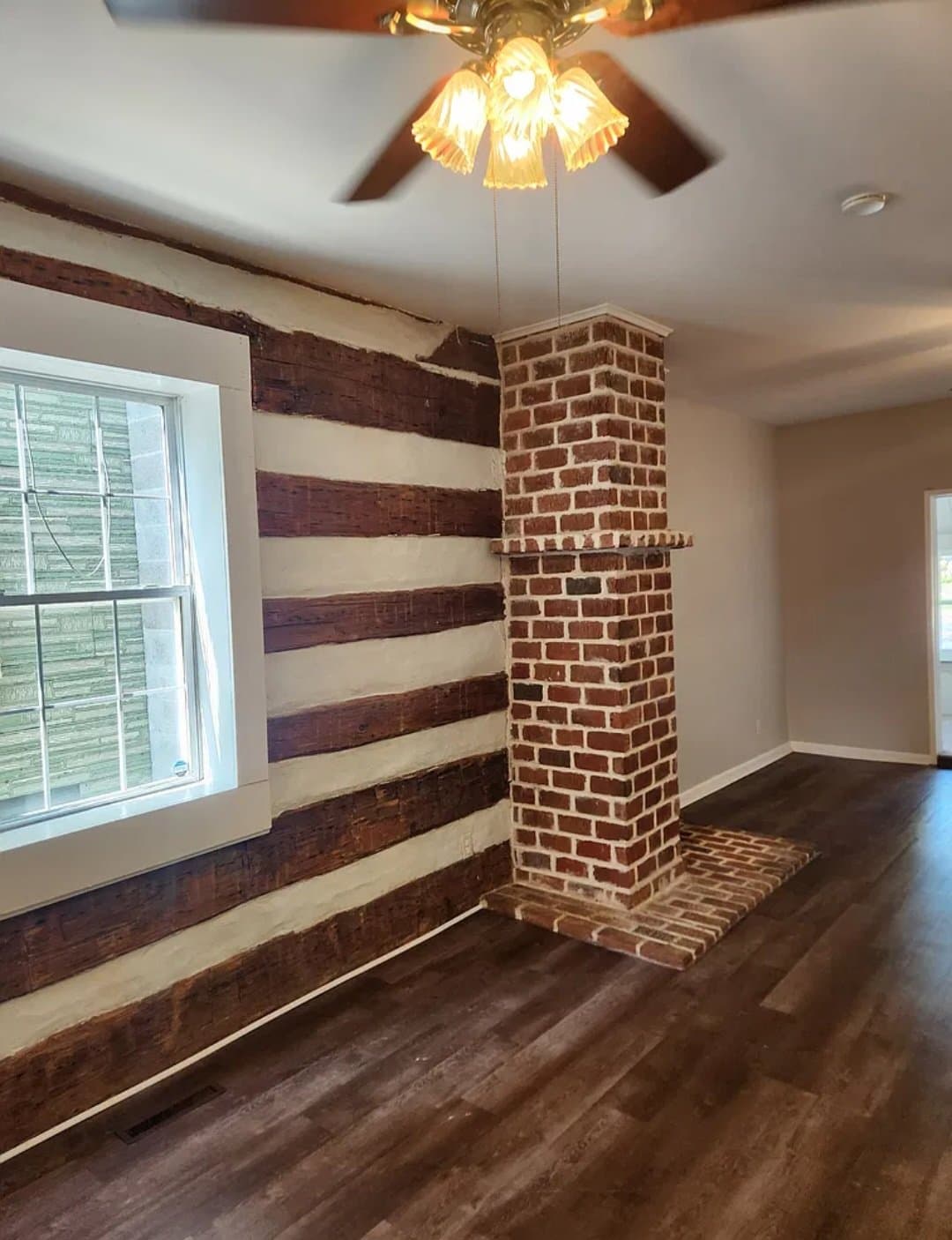 Mount Joy Townhome: 934 W Main St