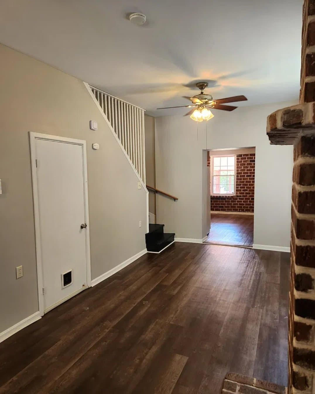 Mount Joy Townhome: 934 W Main St
