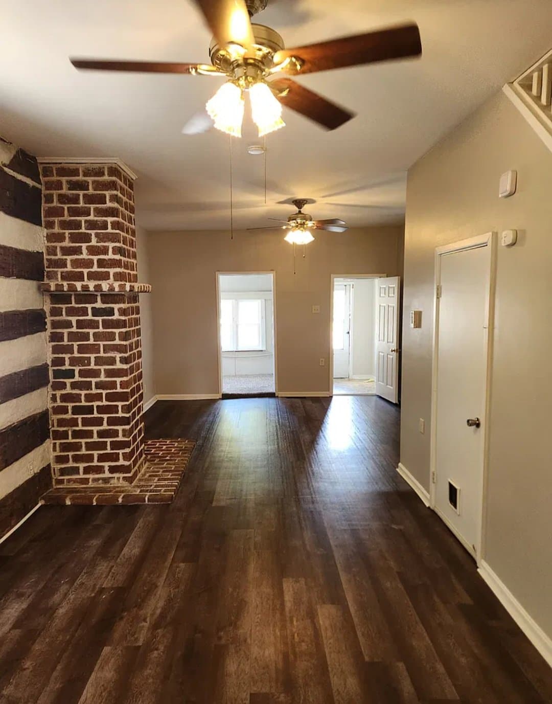 Mount Joy Townhome: 934 W Main St