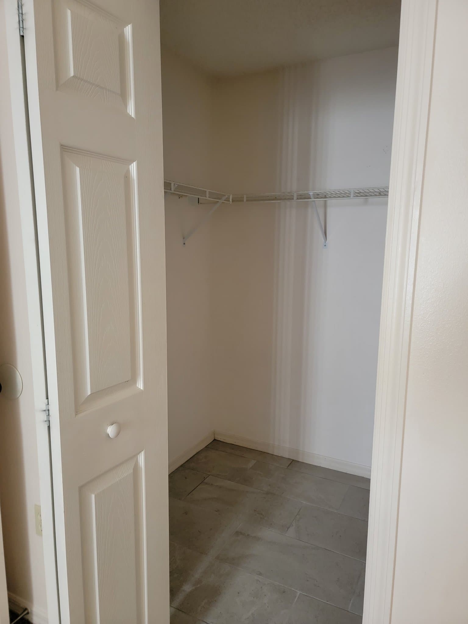 Spring Hill House: 1257a Malone Ave
