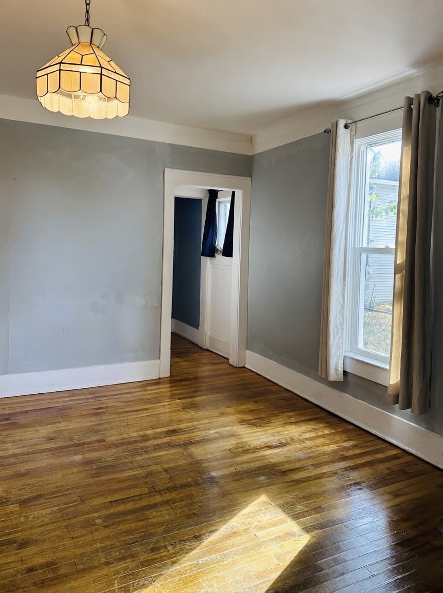 Eau Claire House: 309 Elm St