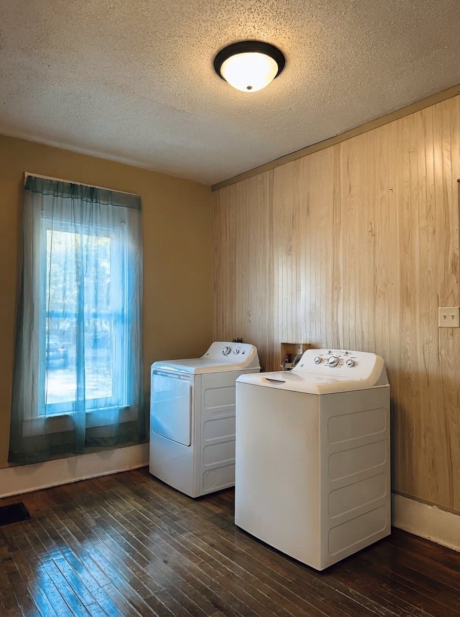 Eau Claire House: 309 Elm St