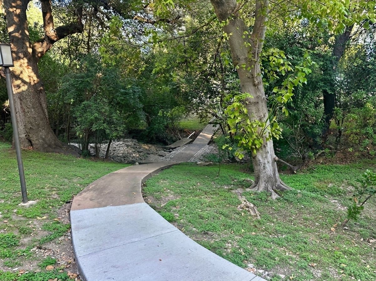 Austin Apartment: 1510 W North Loop Blvd