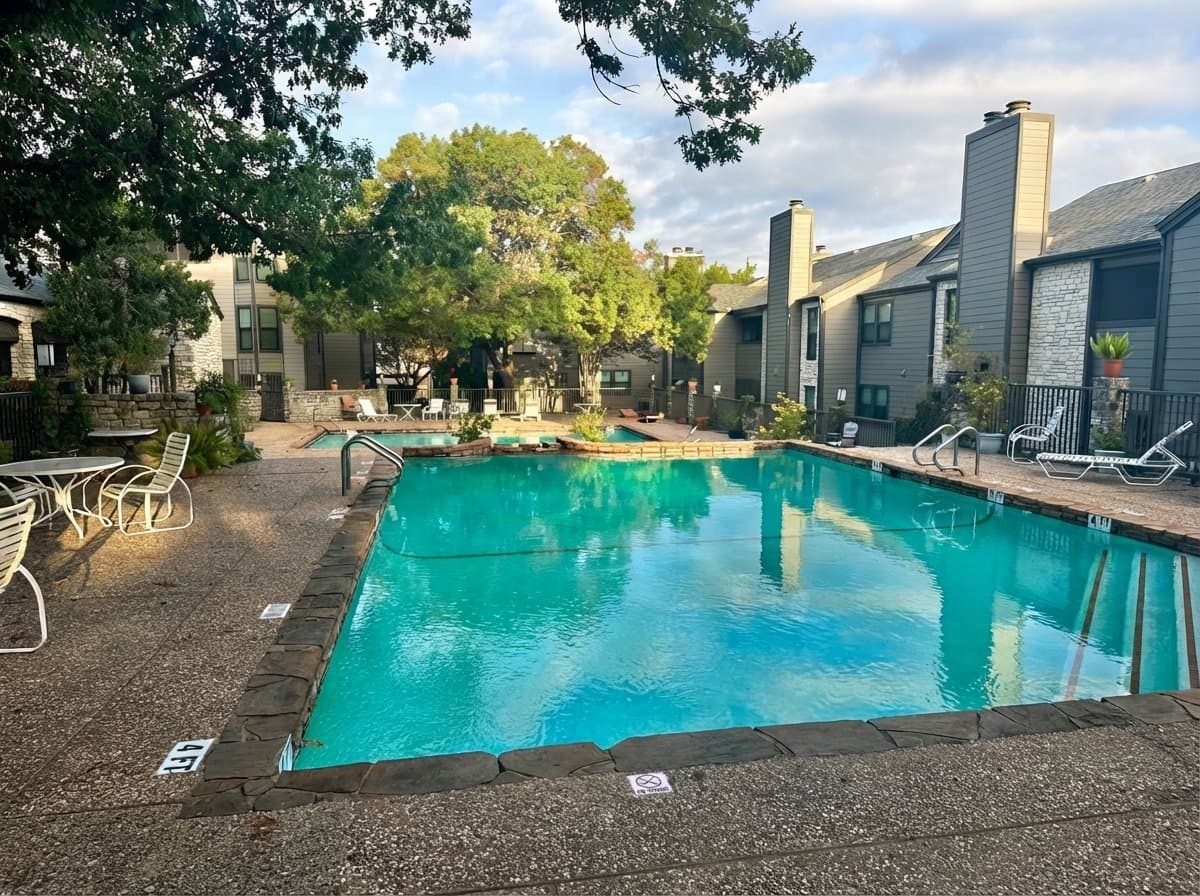 Austin Apartment: 1510 W North Loop Blvd