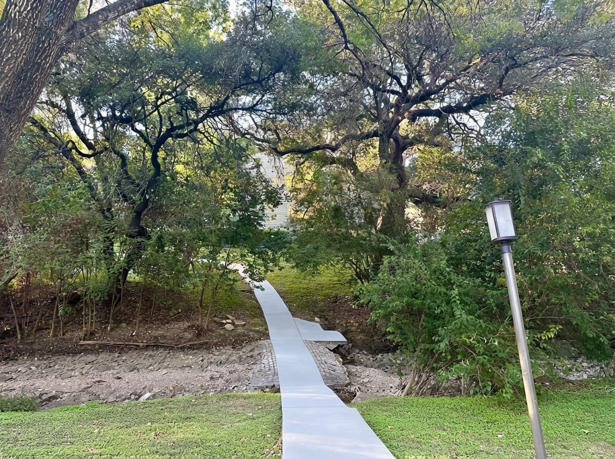 Austin Apartment: 1510 W North Loop Blvd