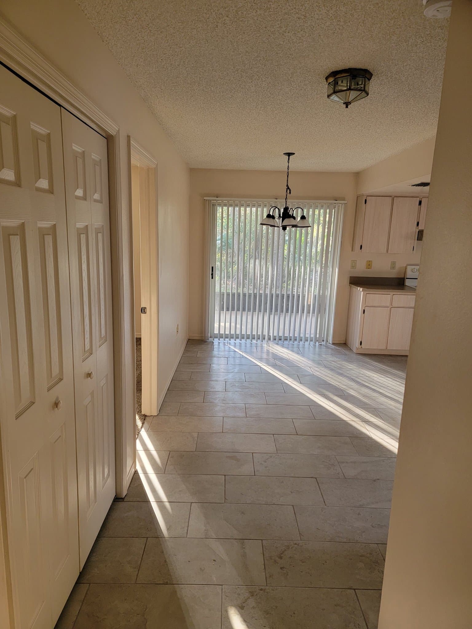 Spring Hill House: 1257a Malone Ave