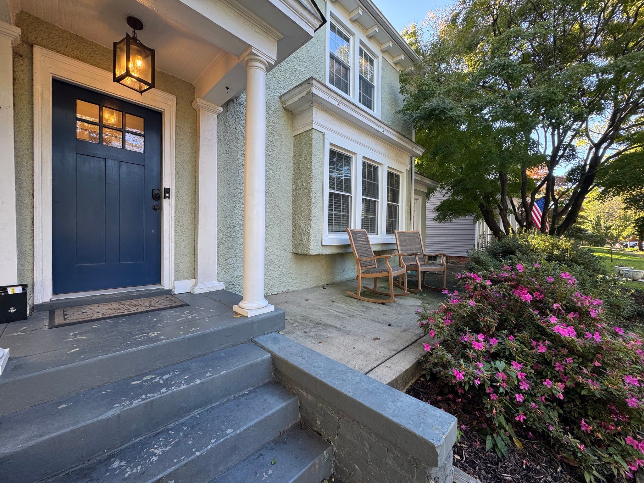 Richmond House: 4019 Clinton Ave