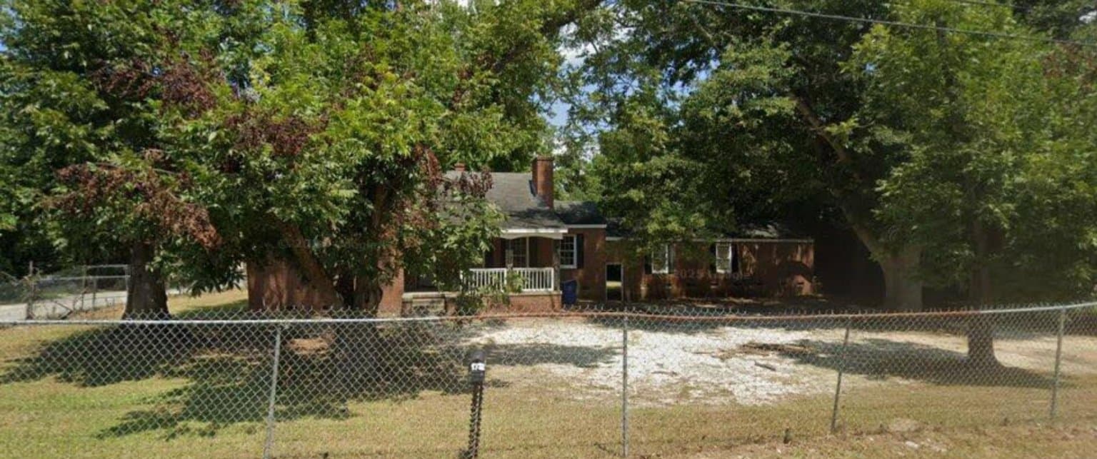 Columbia House: 1732 Carnegie Street