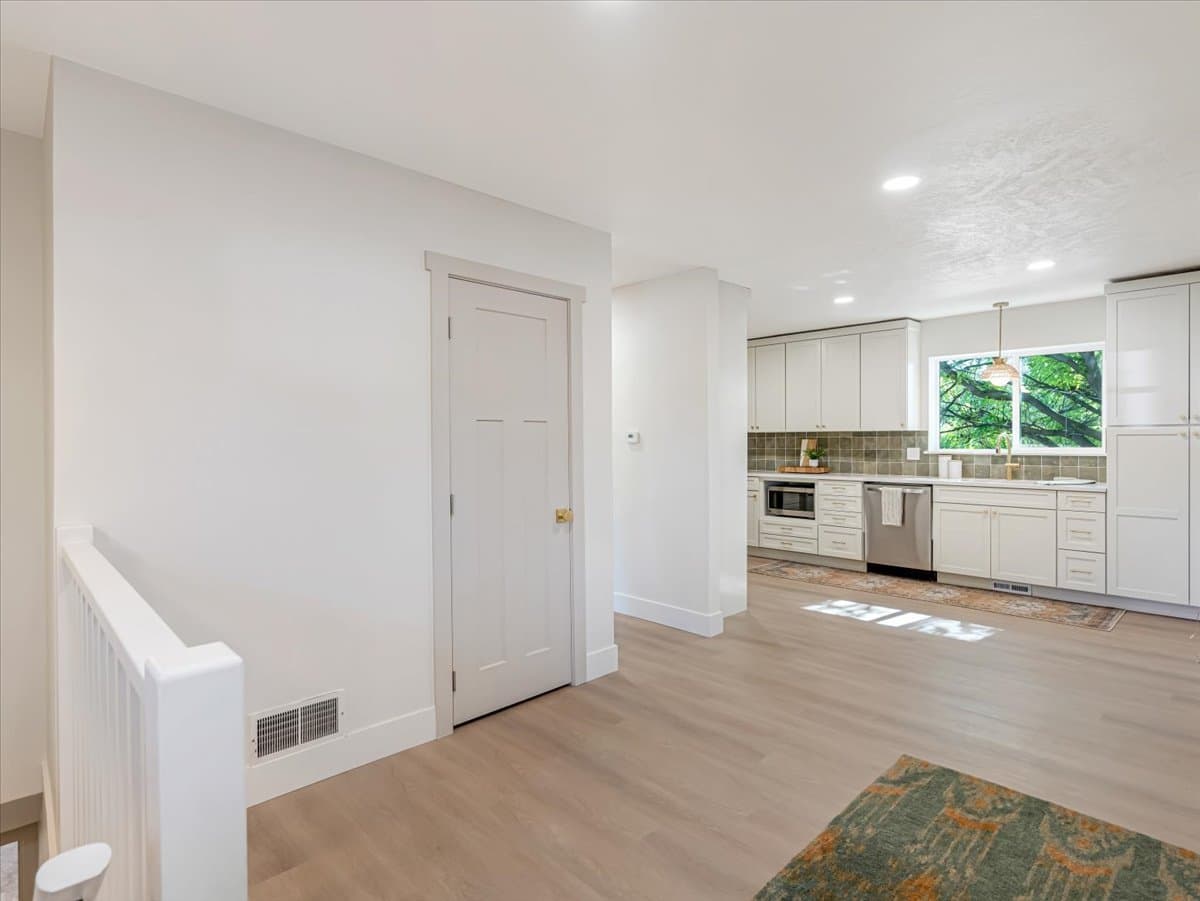 Salt Lake City House: 4600 S Creekview Dr