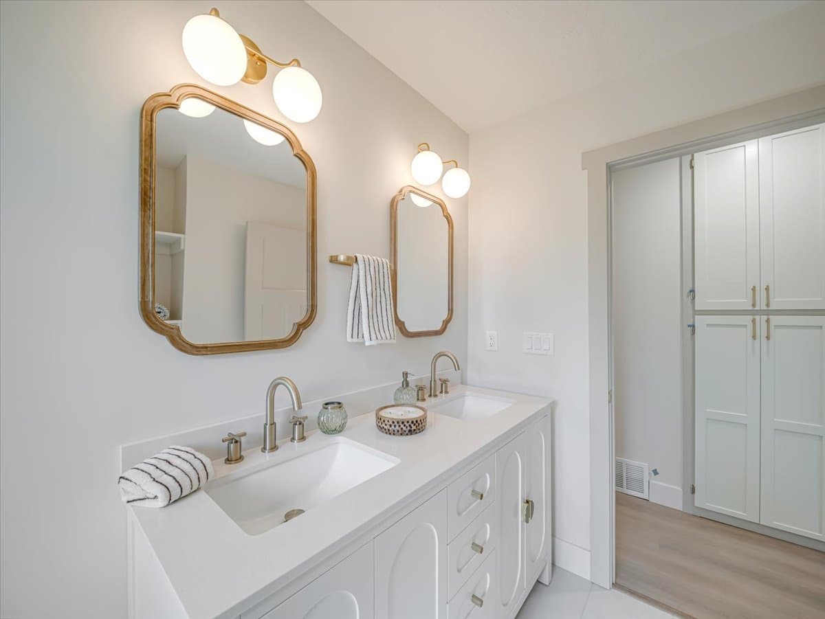 Salt Lake City House: 4600 S Creekview Dr
