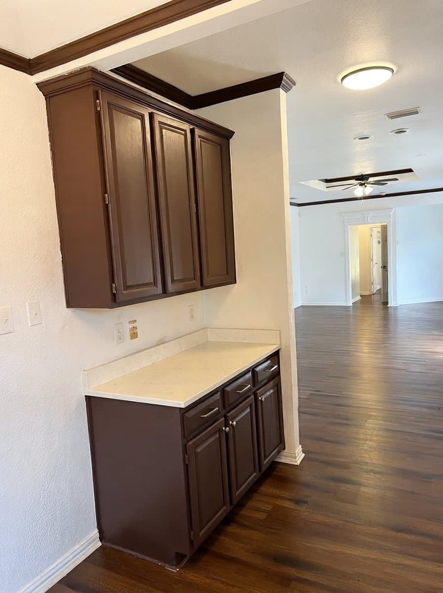 Garland Multiplex: 1909 Hearthside Ln