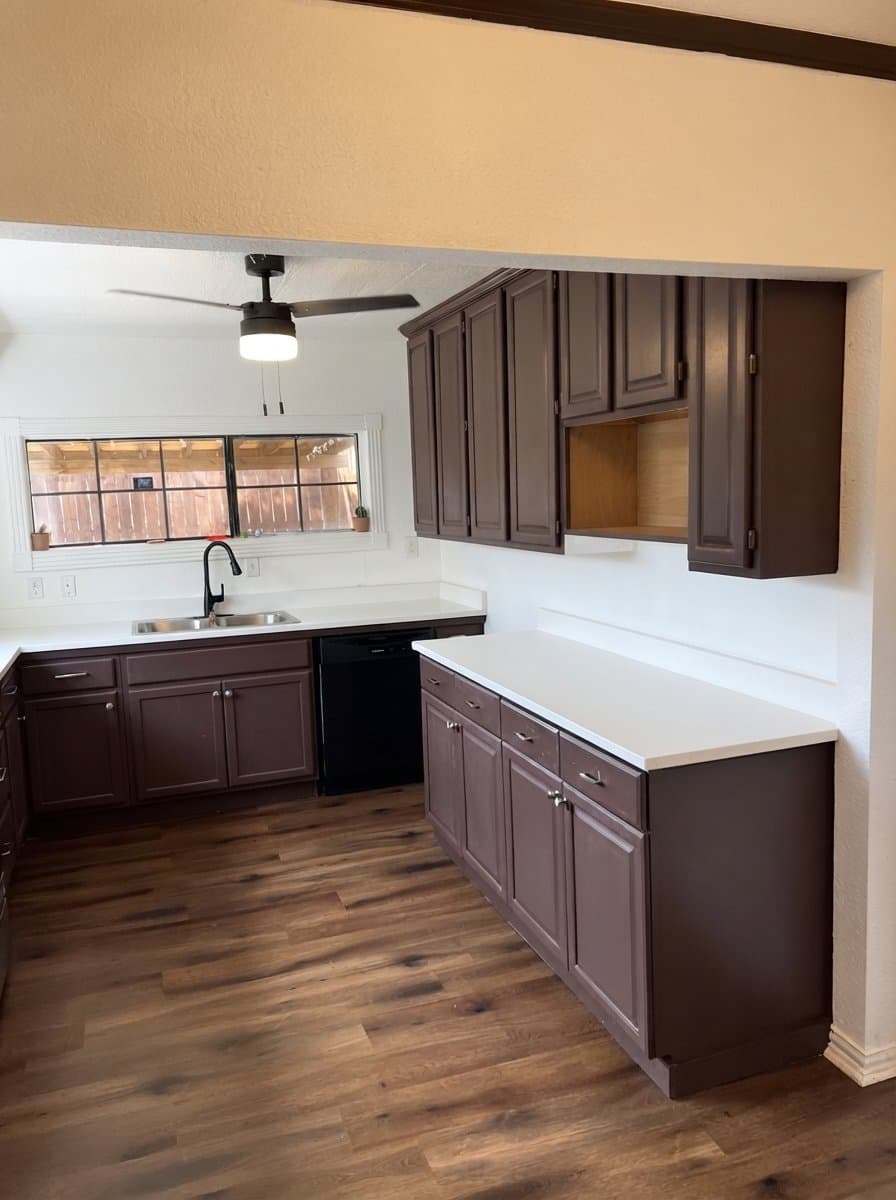 Garland Multiplex: 1909 Hearthside Ln