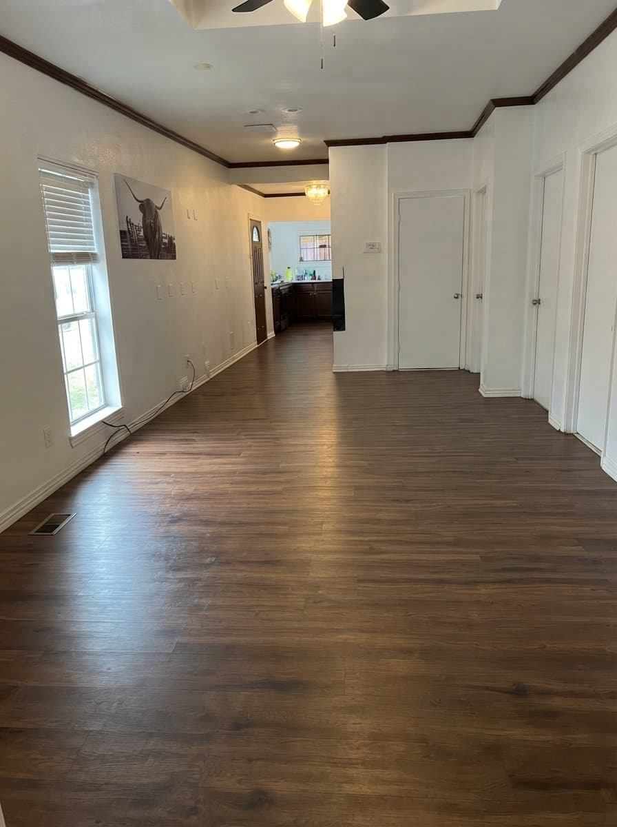 Garland Multiplex: 1909 Hearthside Ln