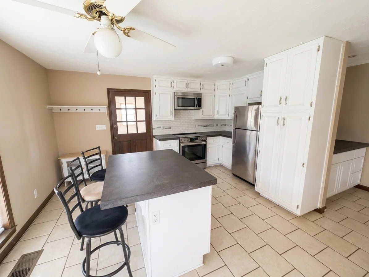 Douglasville Single Room: 5545 Little Bear Dr