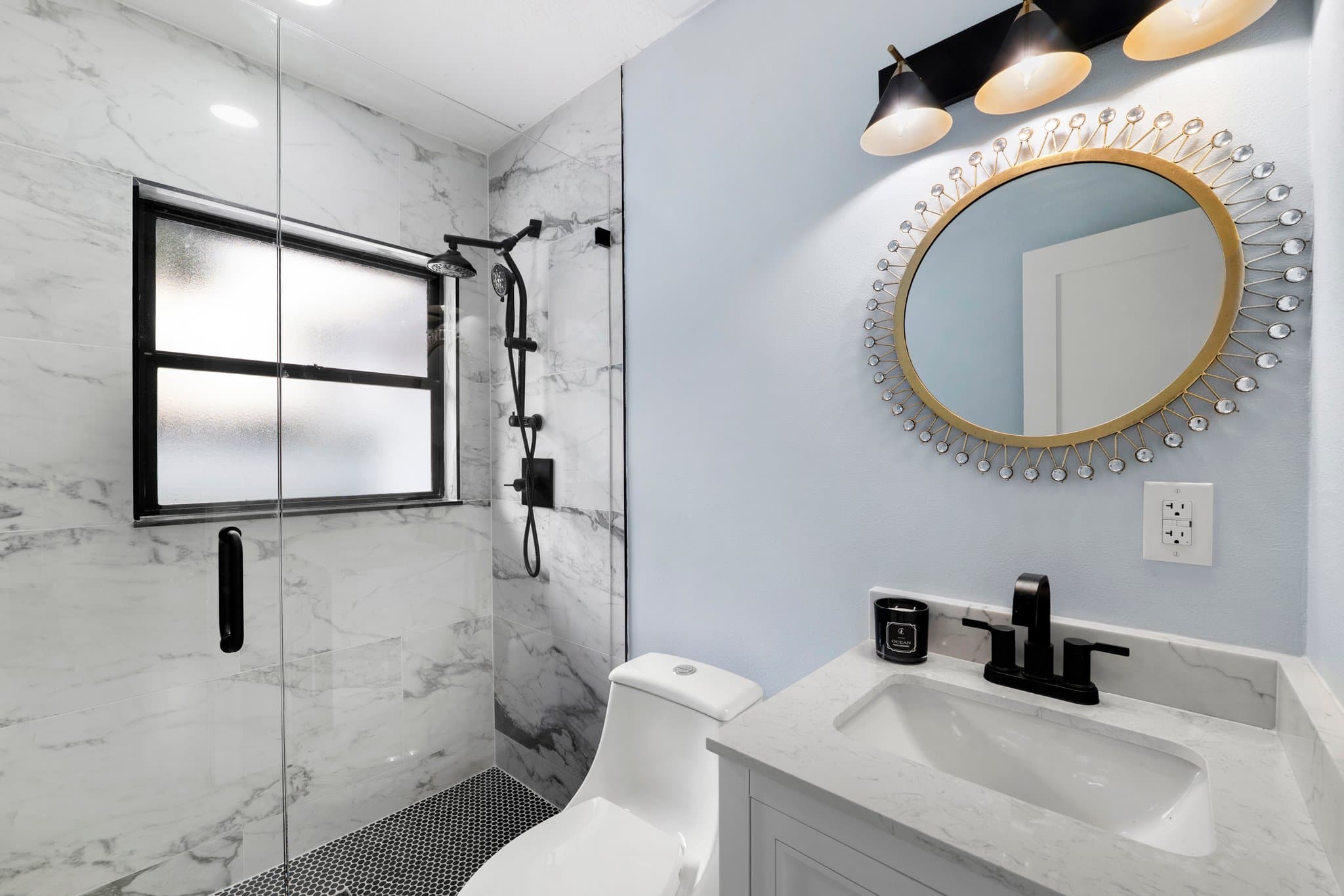 Saint Petersburg House: 4310 Huntington St NE