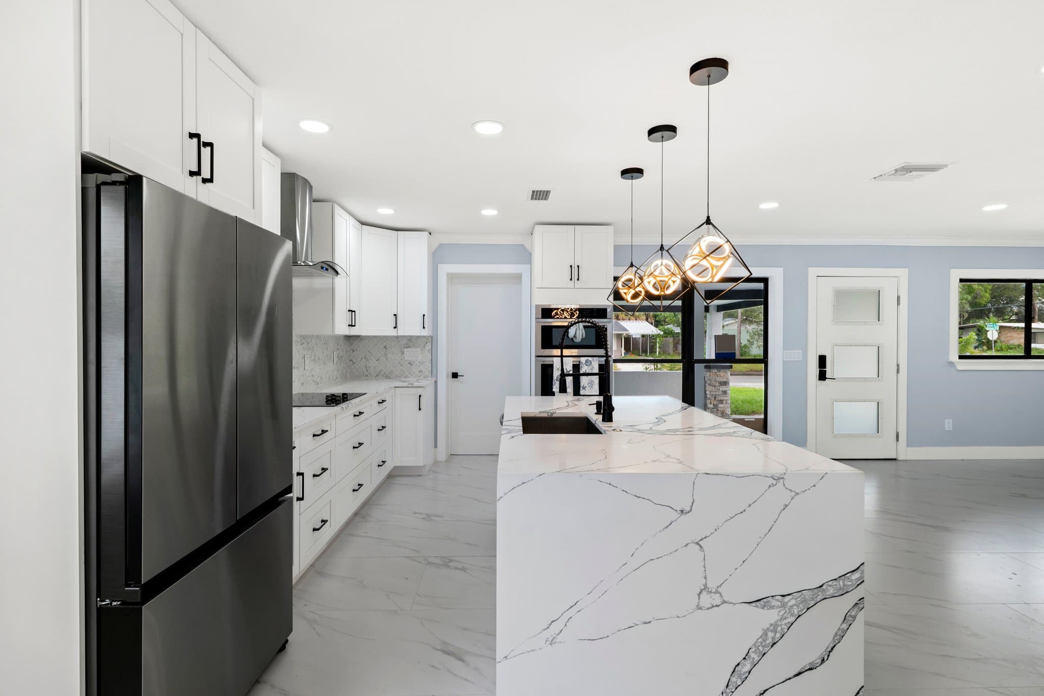 Saint Petersburg House: 4310 Huntington St NE