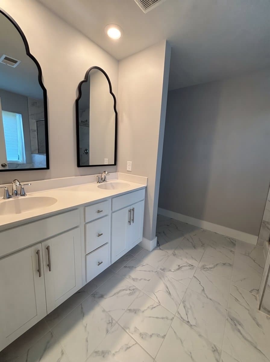 Summerville House: 506 Richfield Way