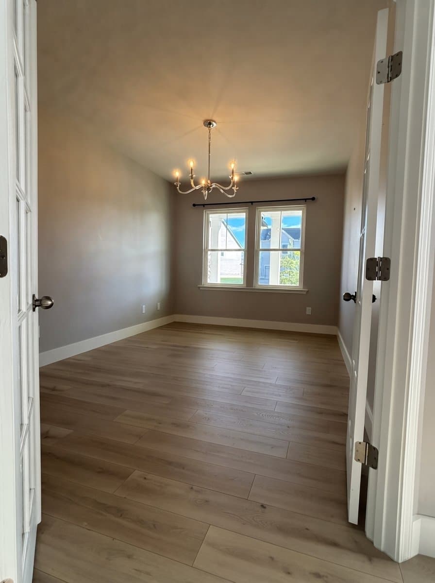 Summerville House: 506 Richfield Way