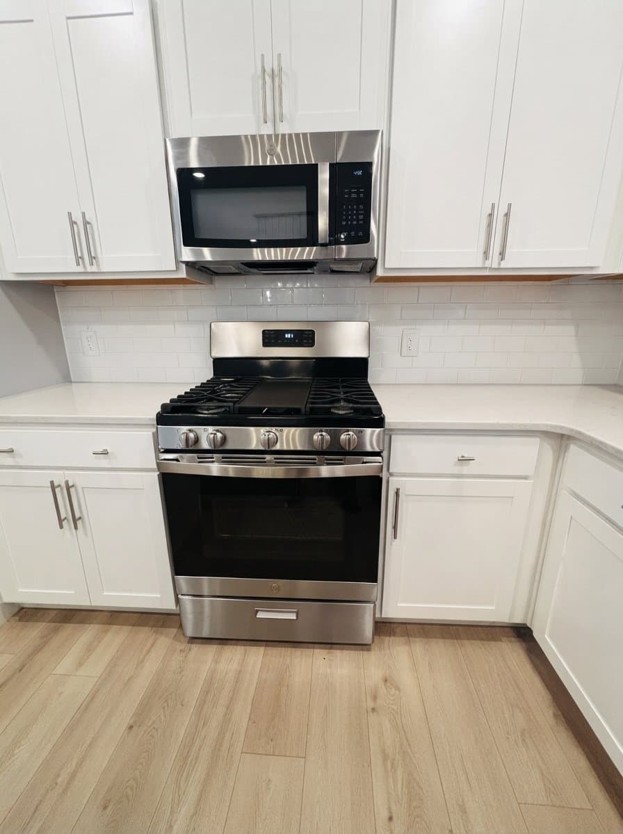 Summerville House: 506 Richfield Way