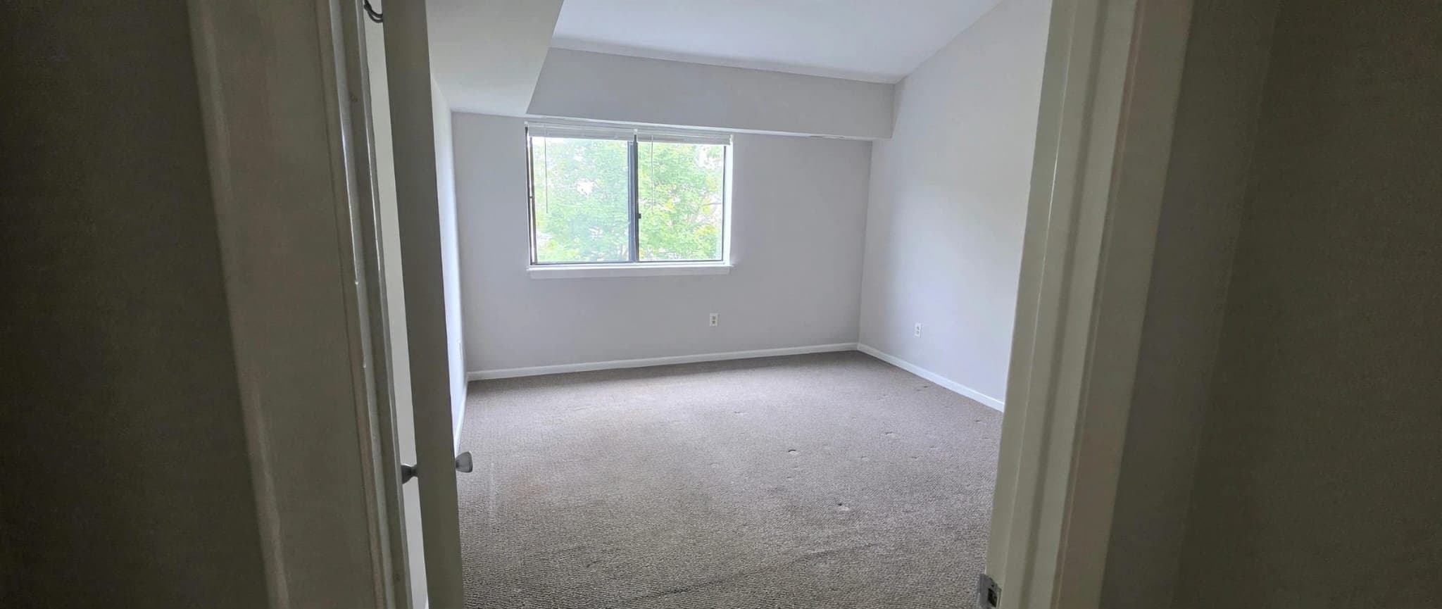 Bridgeport Condo: 20 Amsterdam Ave