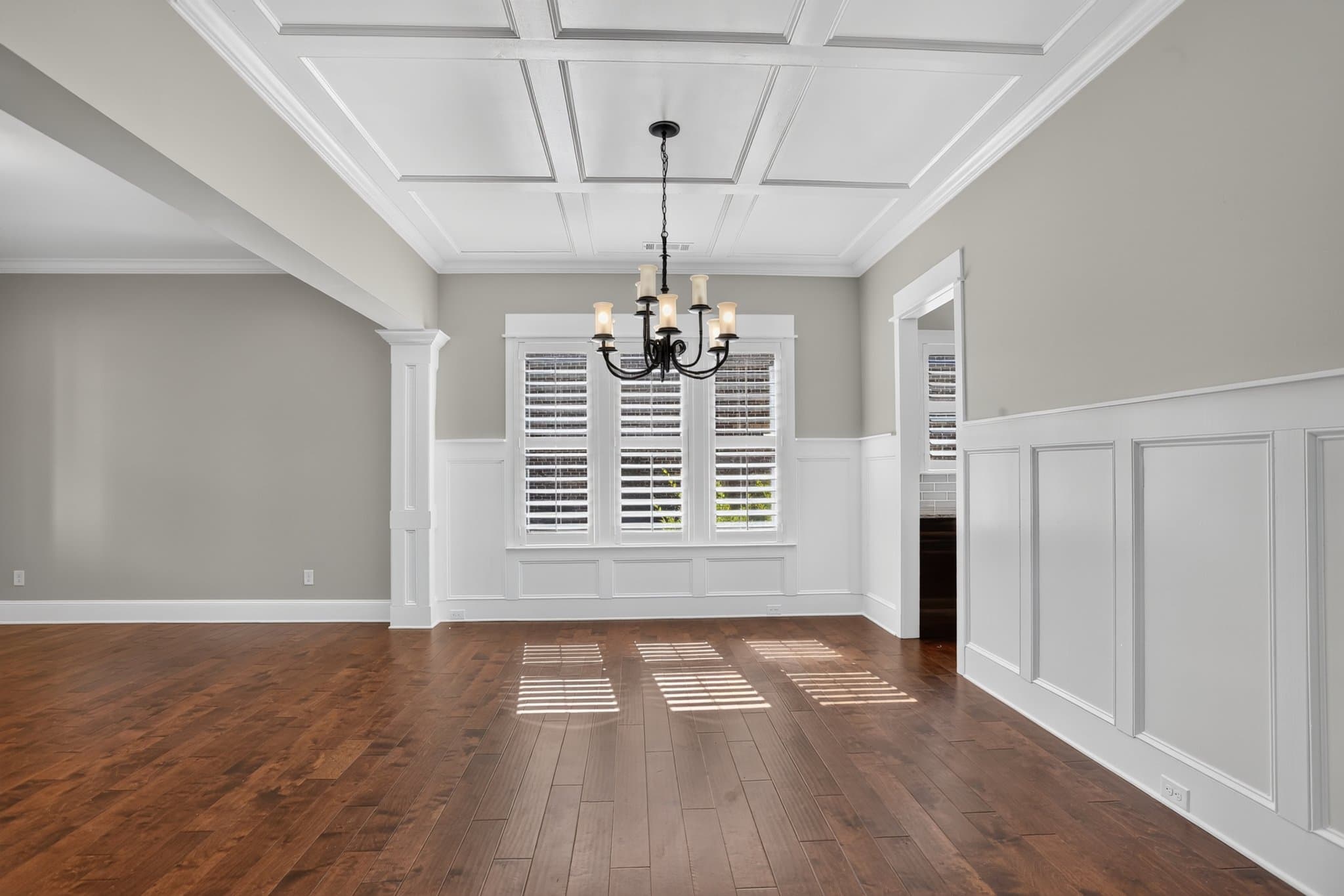 Suwanee House: 5820 Thoroughbred Way