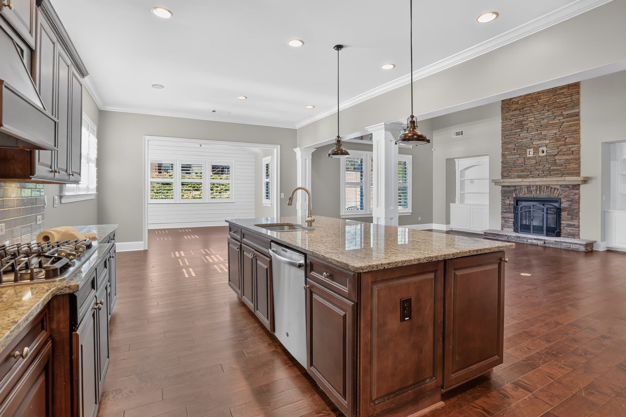 Suwanee House: 5820 Thoroughbred Way