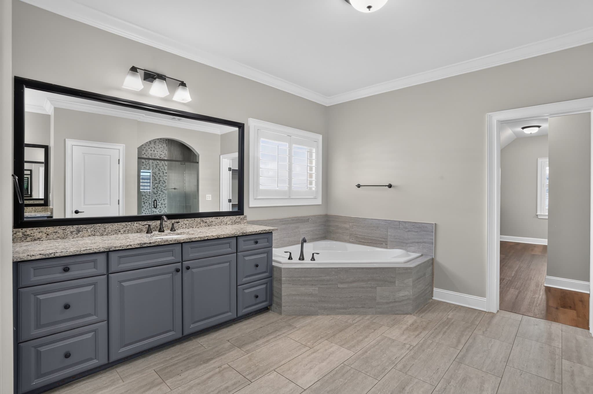 Suwanee House: 5820 Thoroughbred Way