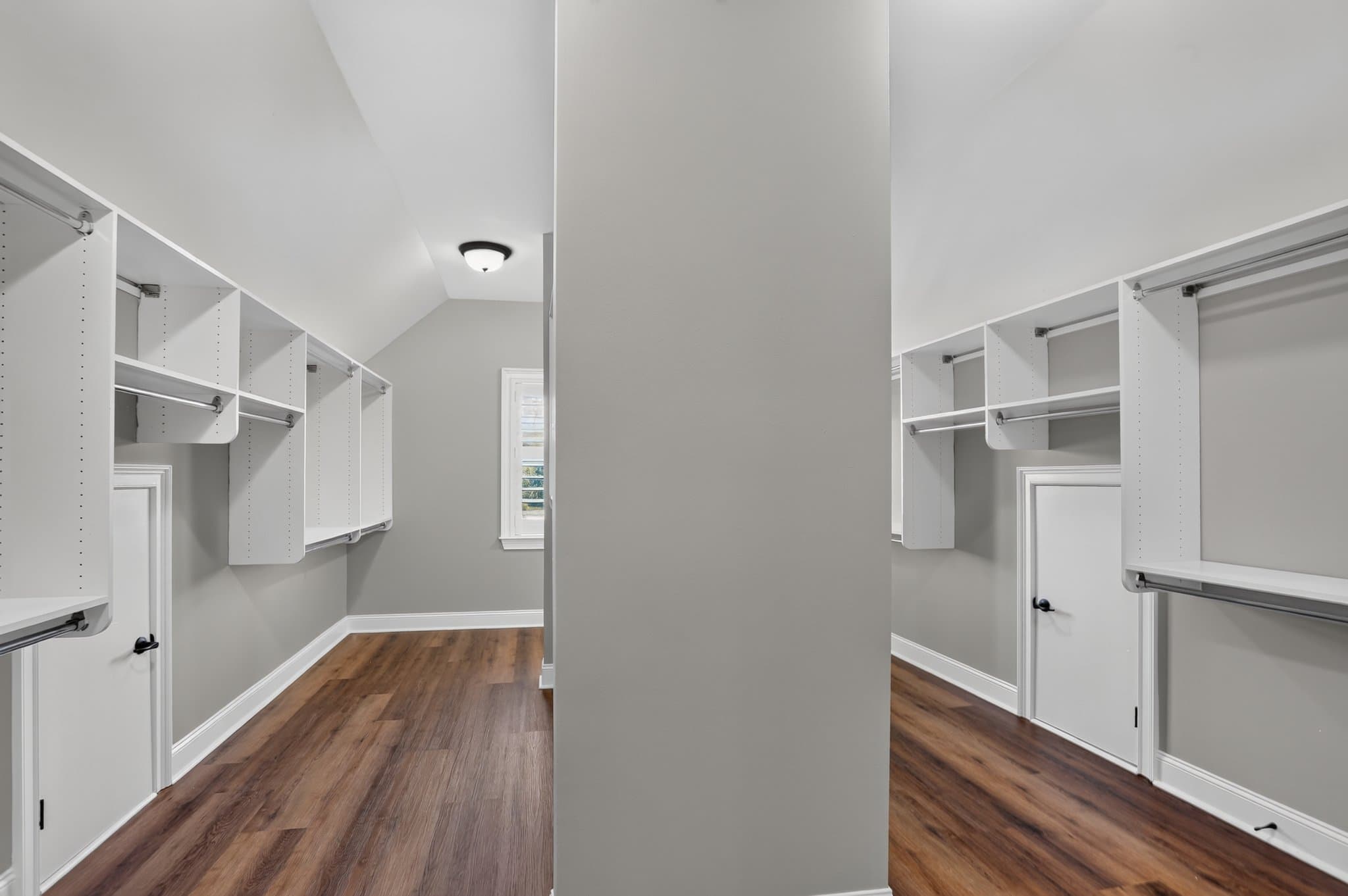 Suwanee House: 5820 Thoroughbred Way