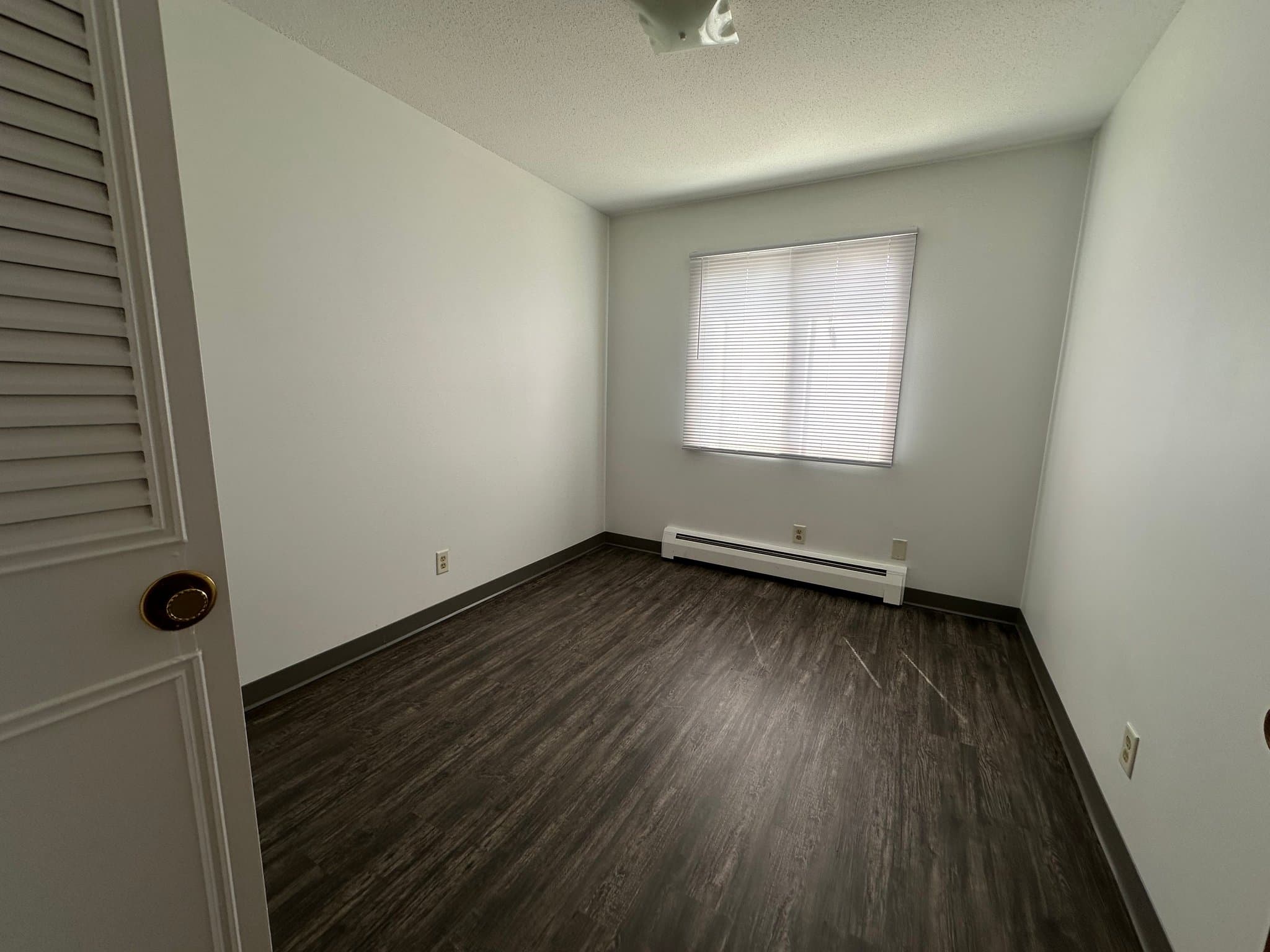 hopkins Apartment: 1321 Division Street