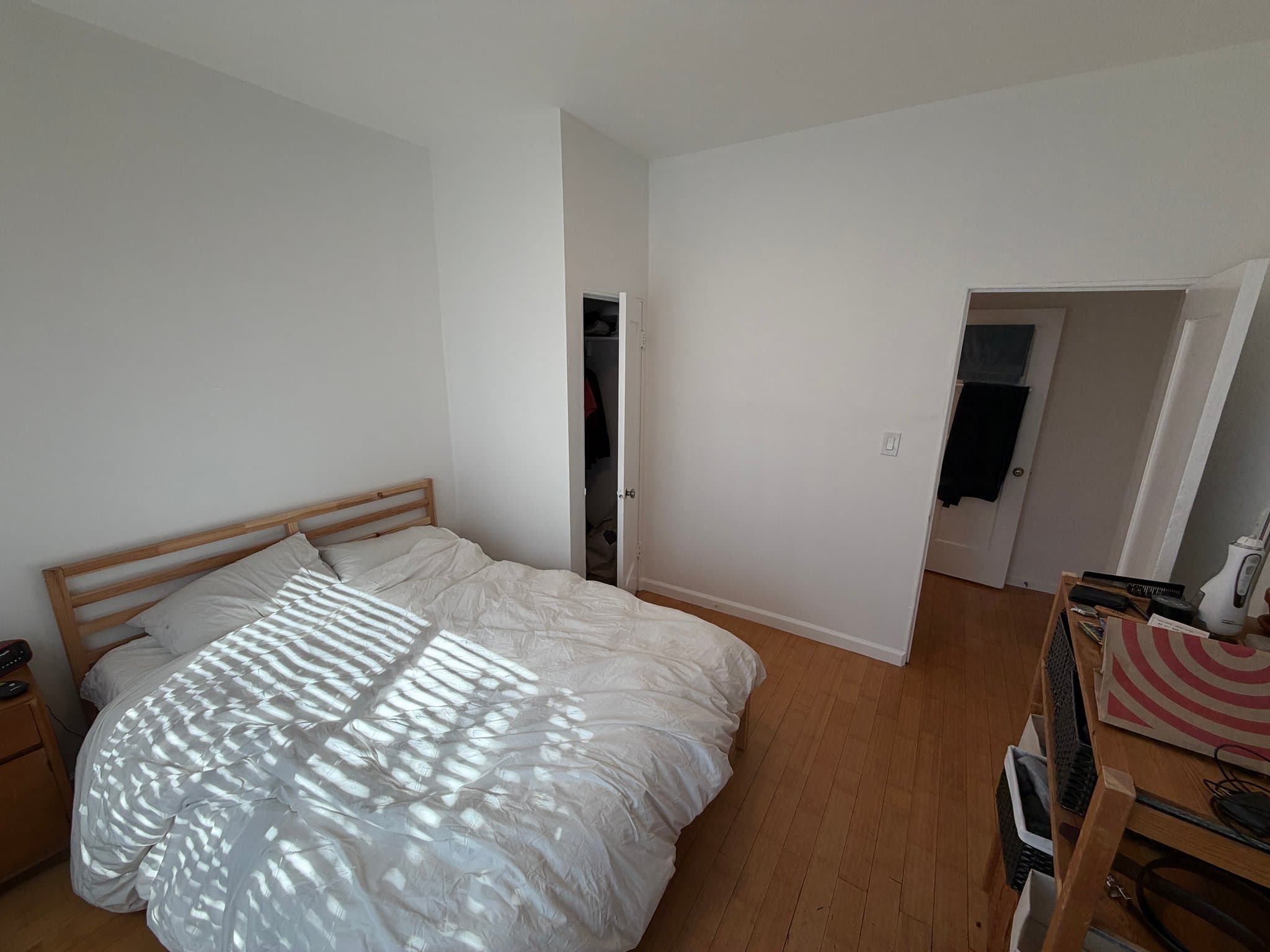 Berkeley Apartment: 1955 Chestnut St