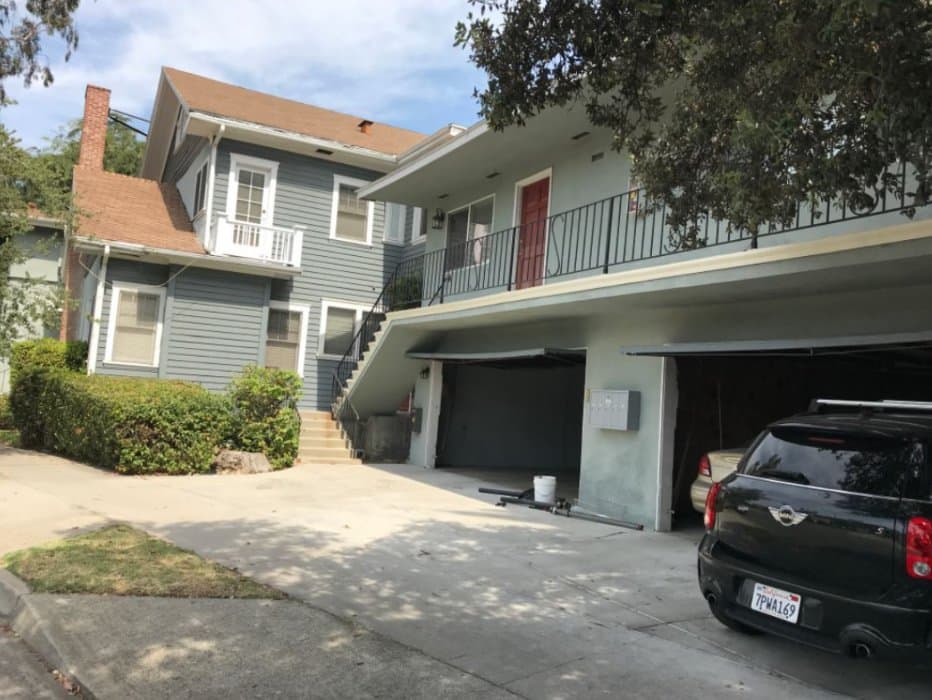 Pasadena Apartment: 240 S Holliston Ave