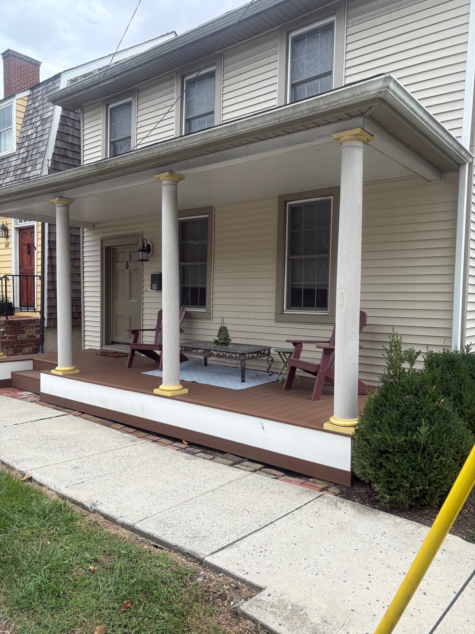 Centreville House: 109 S Liberty St