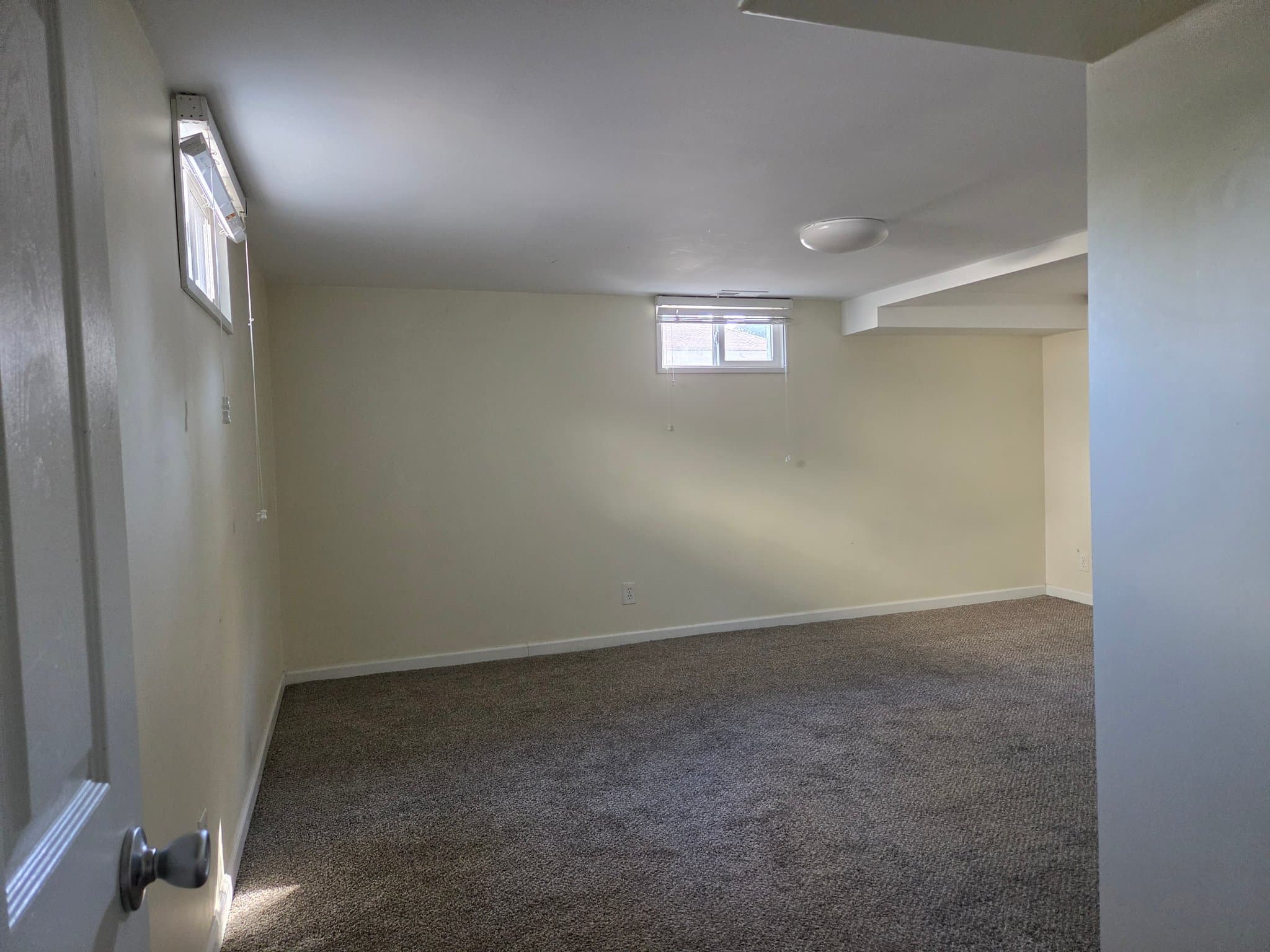Salt Lake City Single Room: 1347 E 2700 S