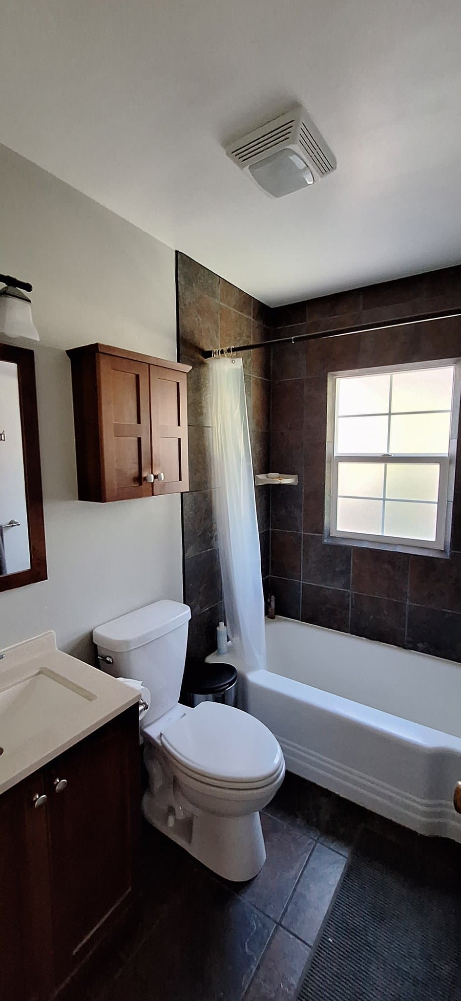 Salt Lake City Single Room: 1347 E 2700 S