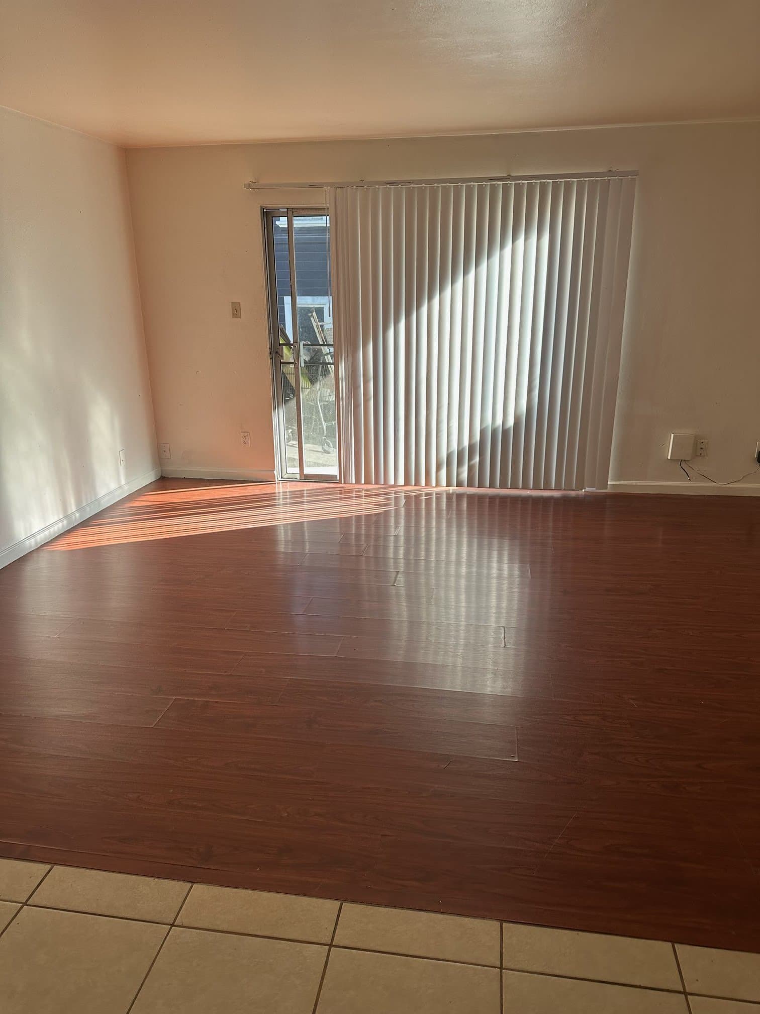 Stockton Apartment: 1025 N. Madison St. #29