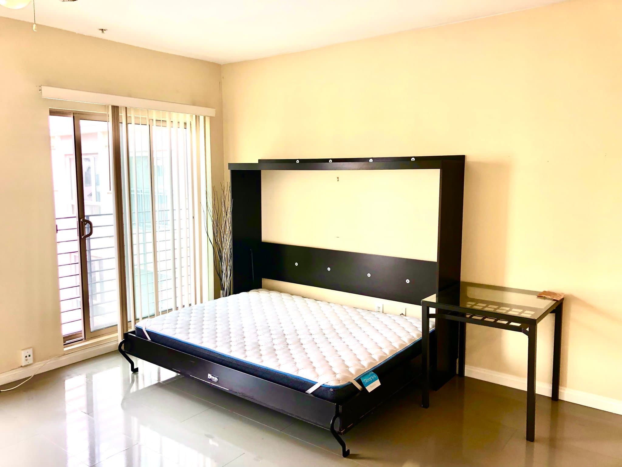 San Diego Condo: 450 J St