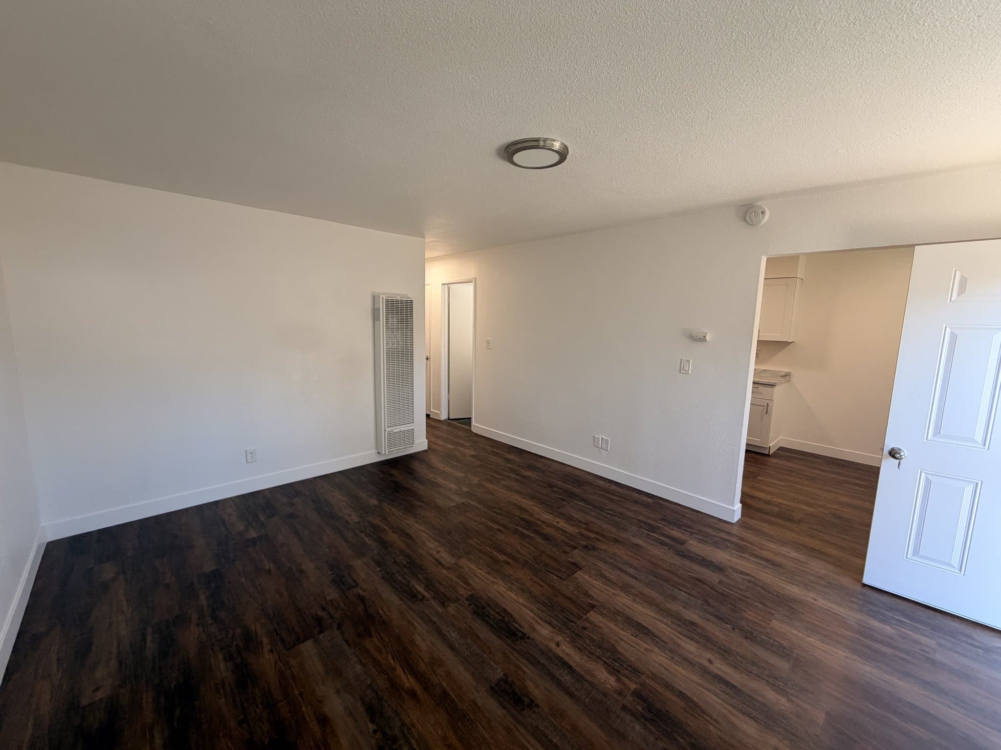 Fairfield Apartment: 812 Delaware St