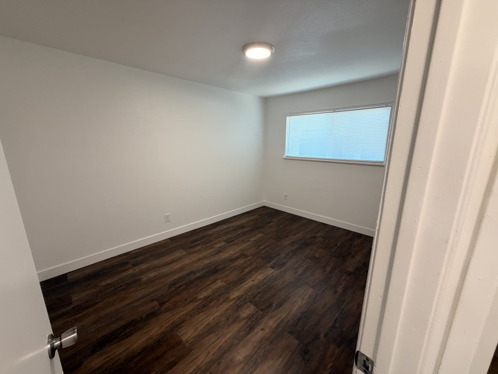 Fairfield Apartment: 812 Delaware St