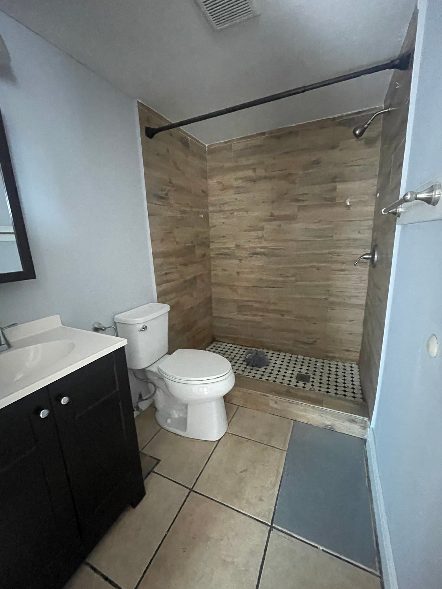 Clearwater Multiplex: 308 Avanda Ct