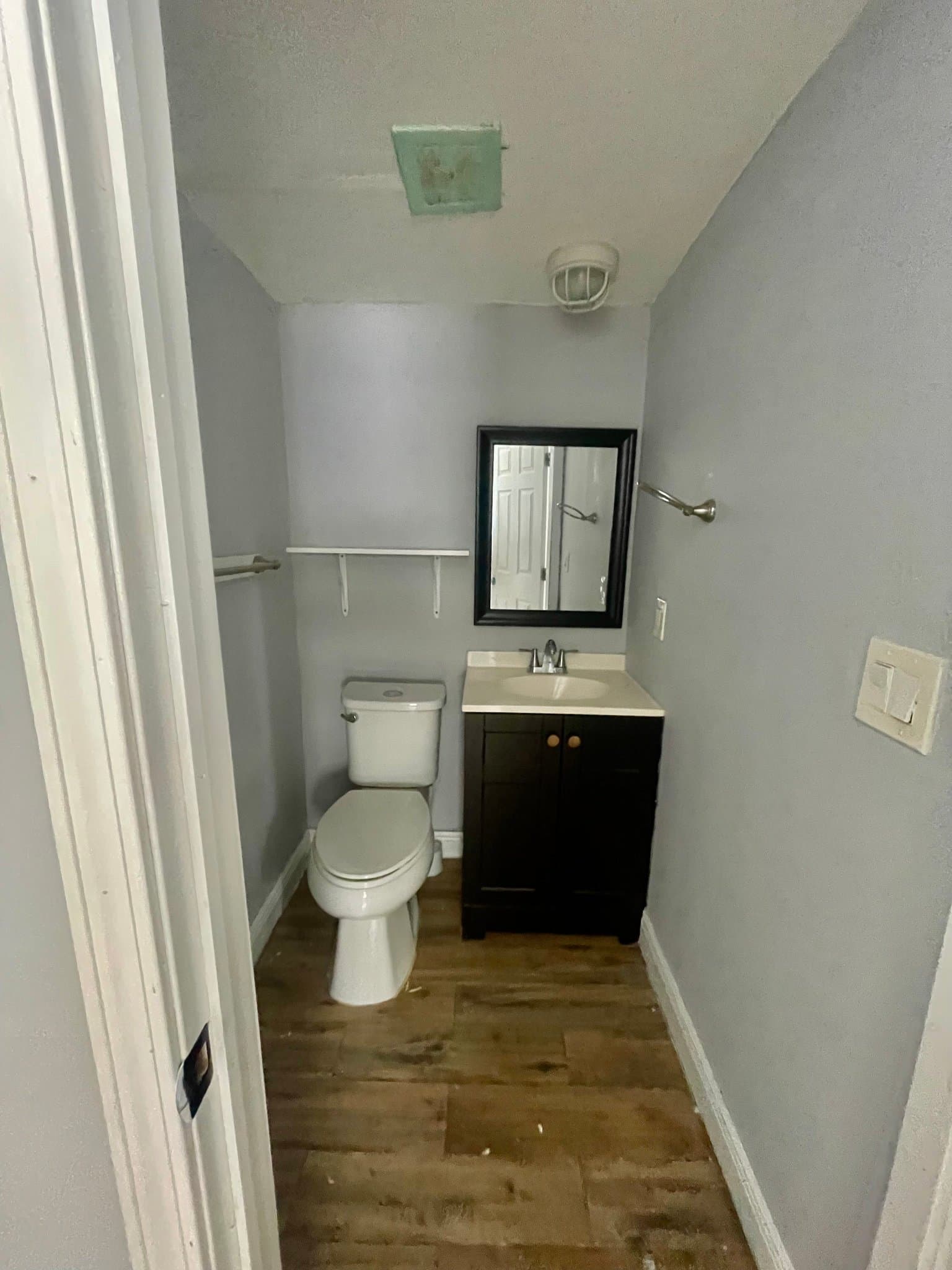 Clearwater Multiplex: 308 Avanda Ct
