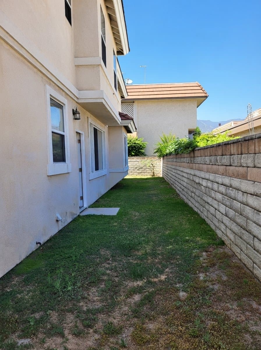 Arcadia Townhome: 822 S Golden West Ave Unit B
