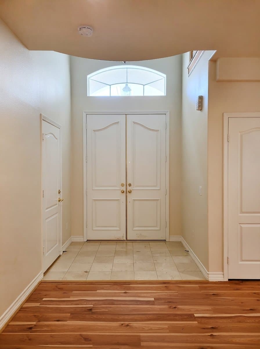 Arcadia Townhome: 822 S Golden West Ave Unit B