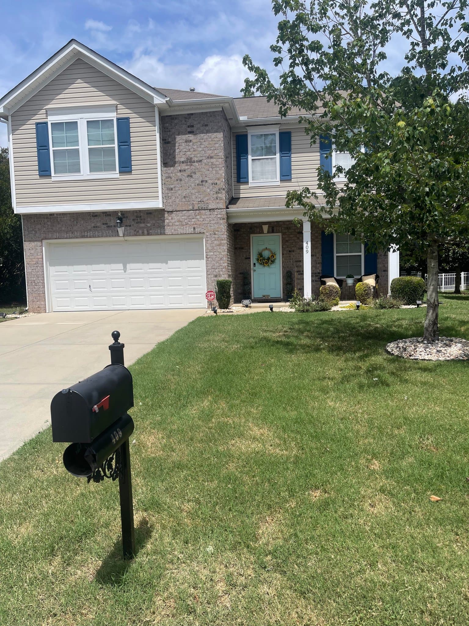 Clover Single Room: 409 Elizabeth Valley Ln