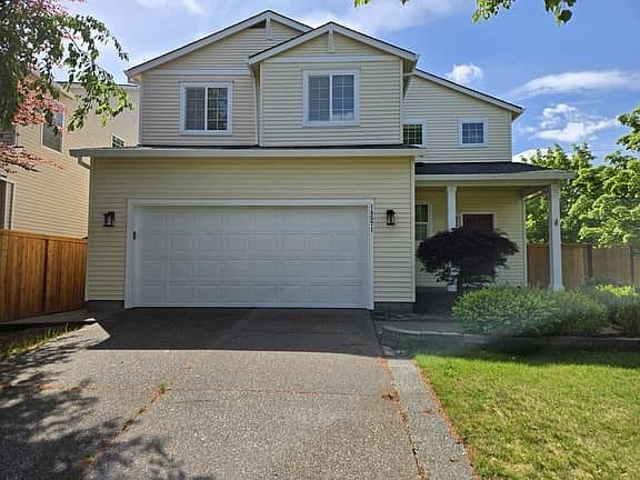 Milwaukie House: 14571 SE Cherry Hill Ln