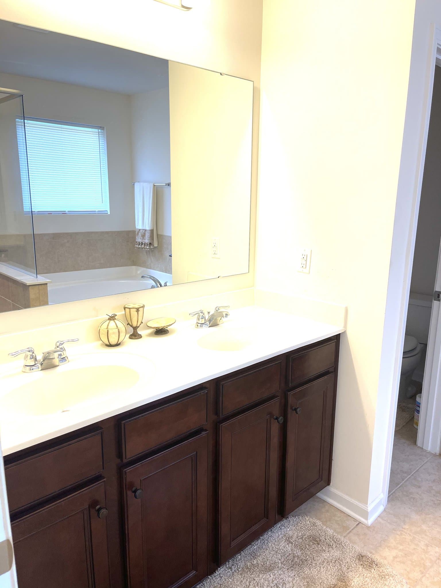 Clover Single Room: 409 Elizabeth Valley Ln