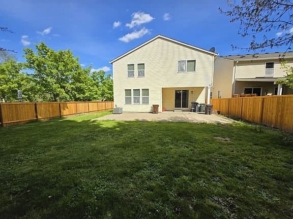 Milwaukie House: 14571 SE Cherry Hill Ln
