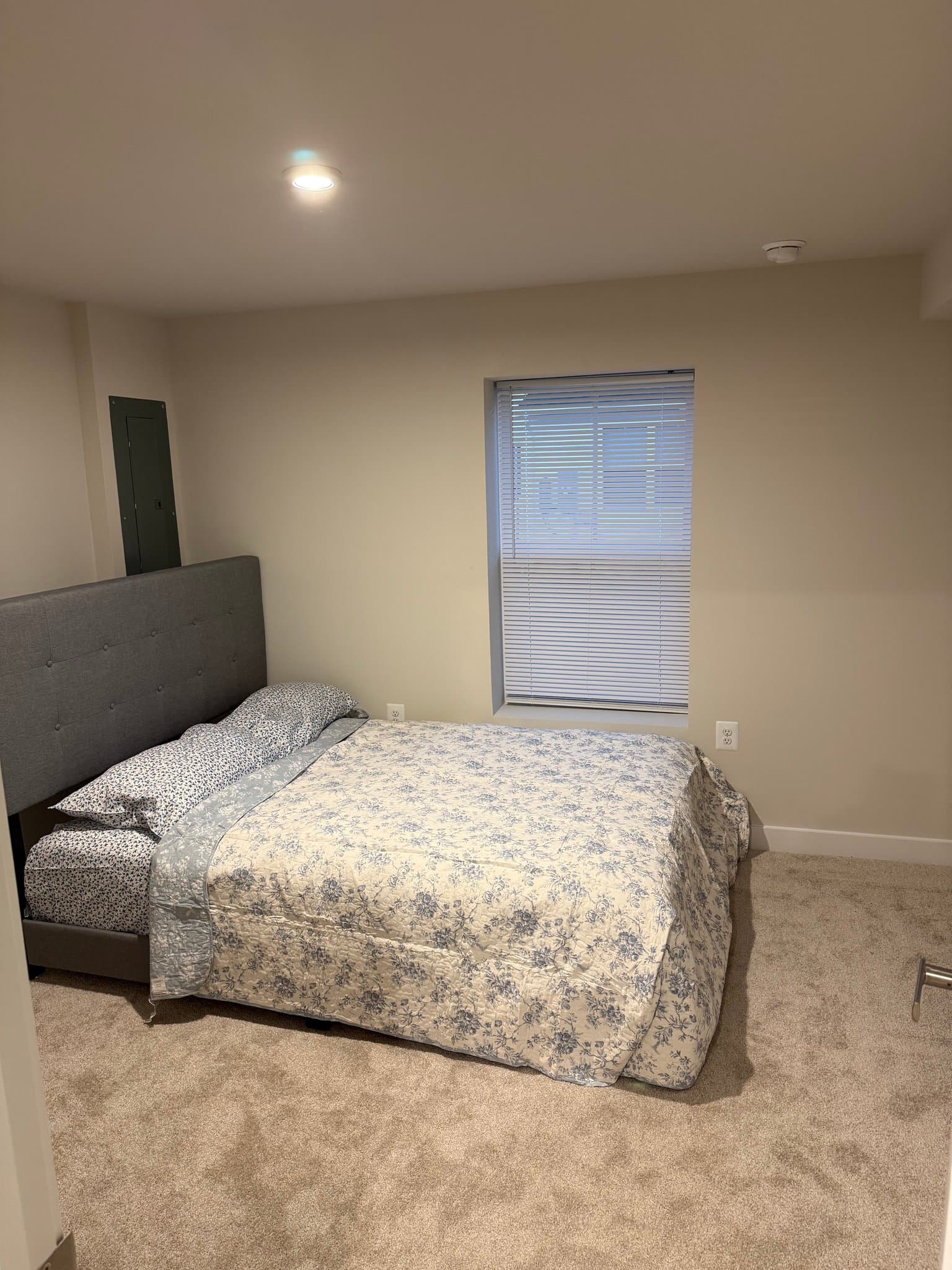 Ruther Glen Single Room: 18423 Centennial Cir