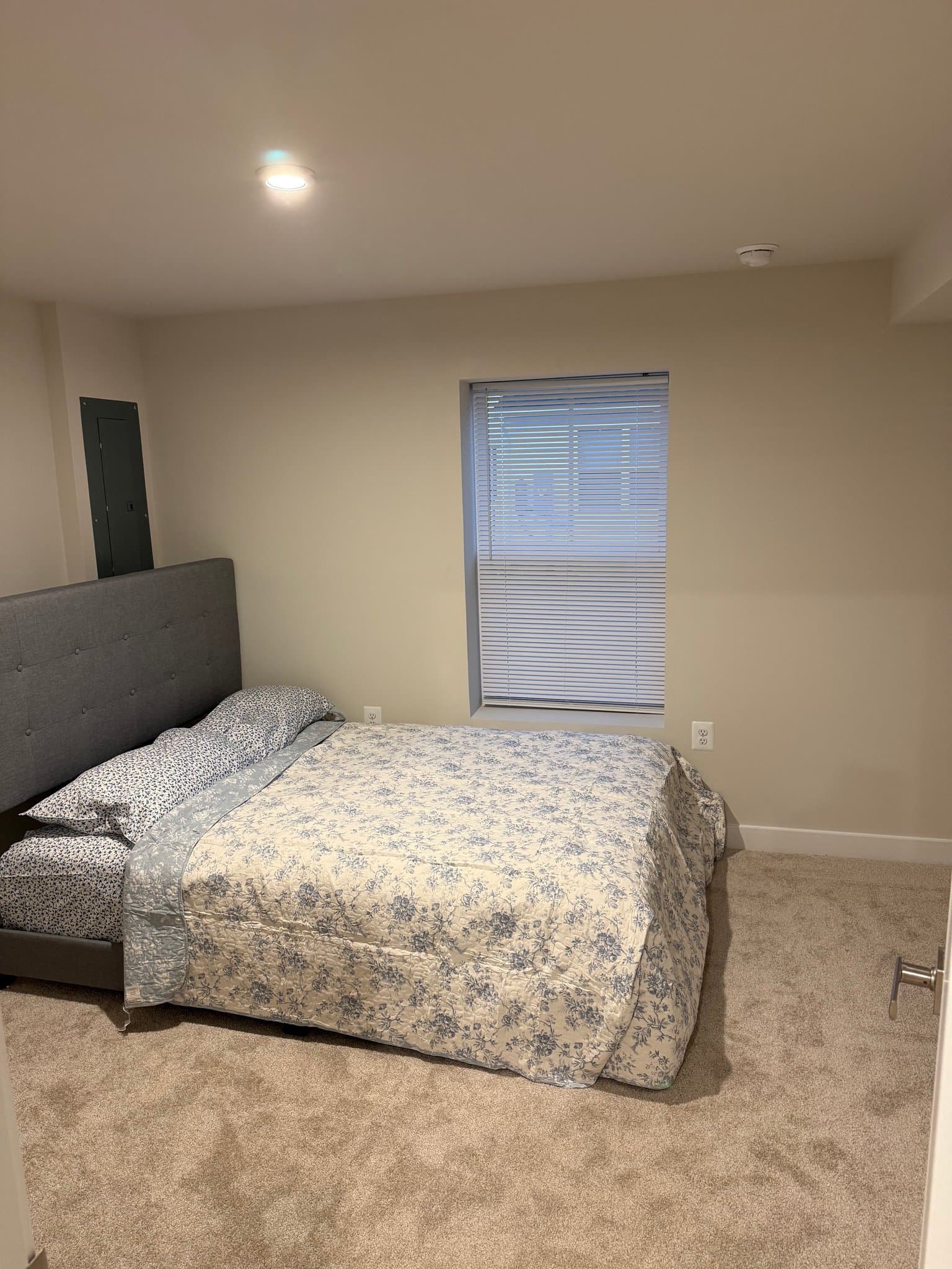 Ruther Glen Single Room: 18423 Centennial Cir
