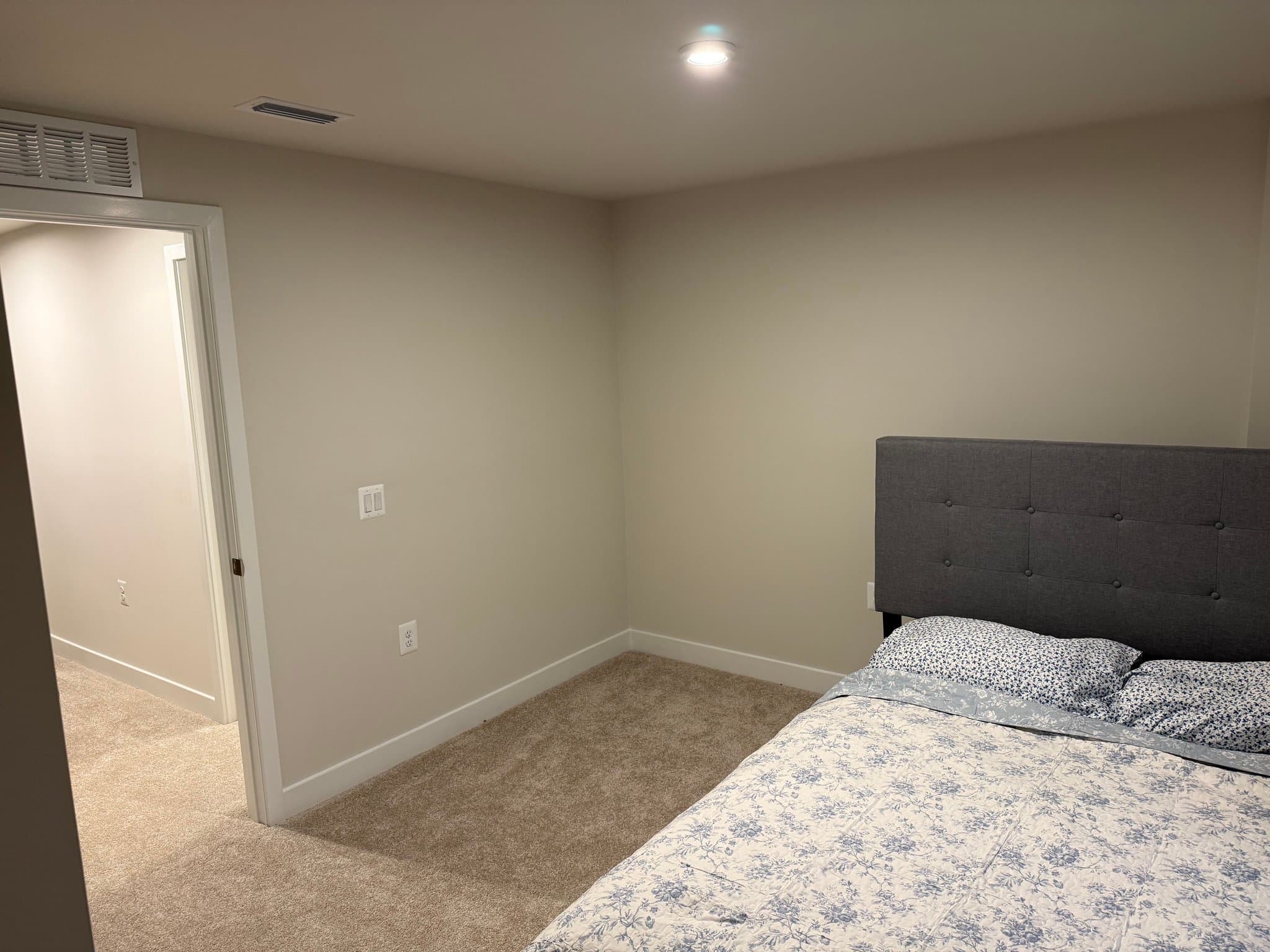 Ruther Glen Single Room: 18423 Centennial Cir